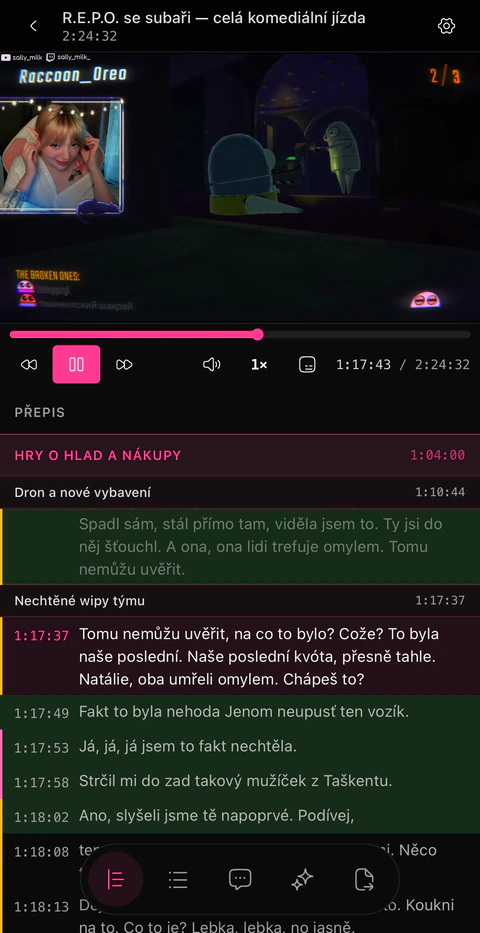 Otevřený projekt na iPhonu: nahoře běží stream a pod ním se posouvá přepis s kapitolami mezi řádky, přičemž právě vyslovovaný řádek je při přehrávání označený.